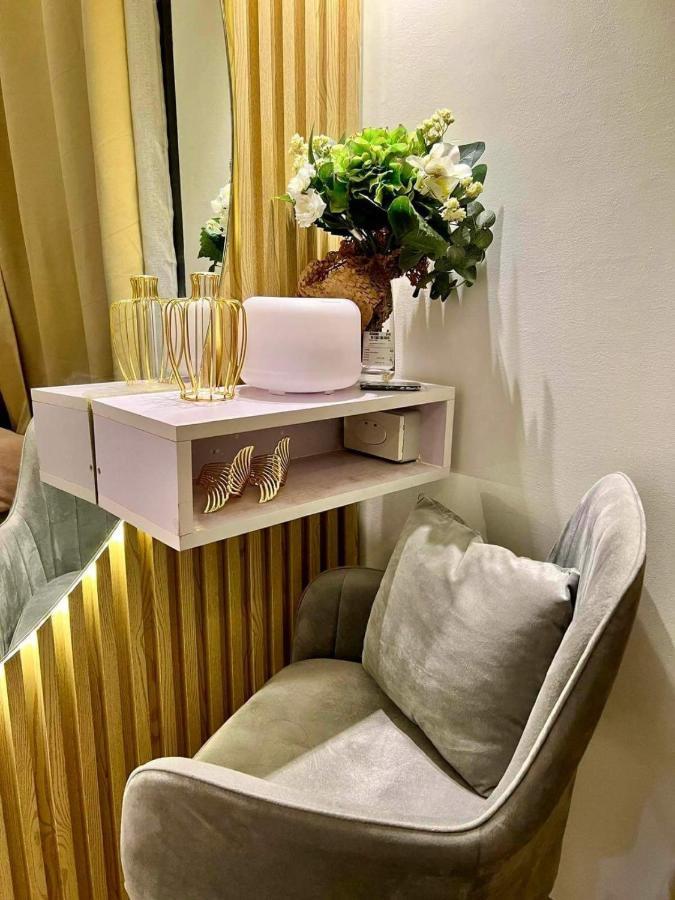 Deluxe Suites Razelles 2 At Shore 2 Residences Tower 1 Пасай Екстериор снимка