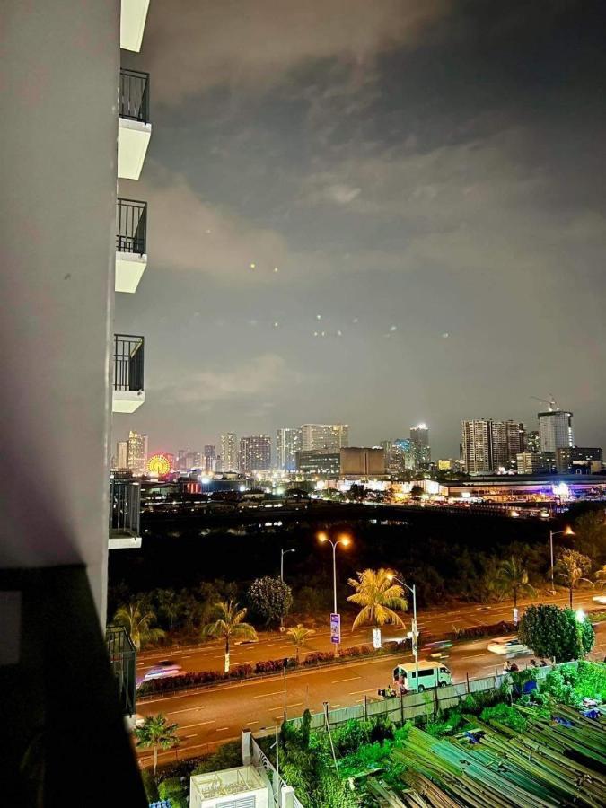 Deluxe Suites Razelles 2 At Shore 2 Residences Tower 1 Пасай Екстериор снимка