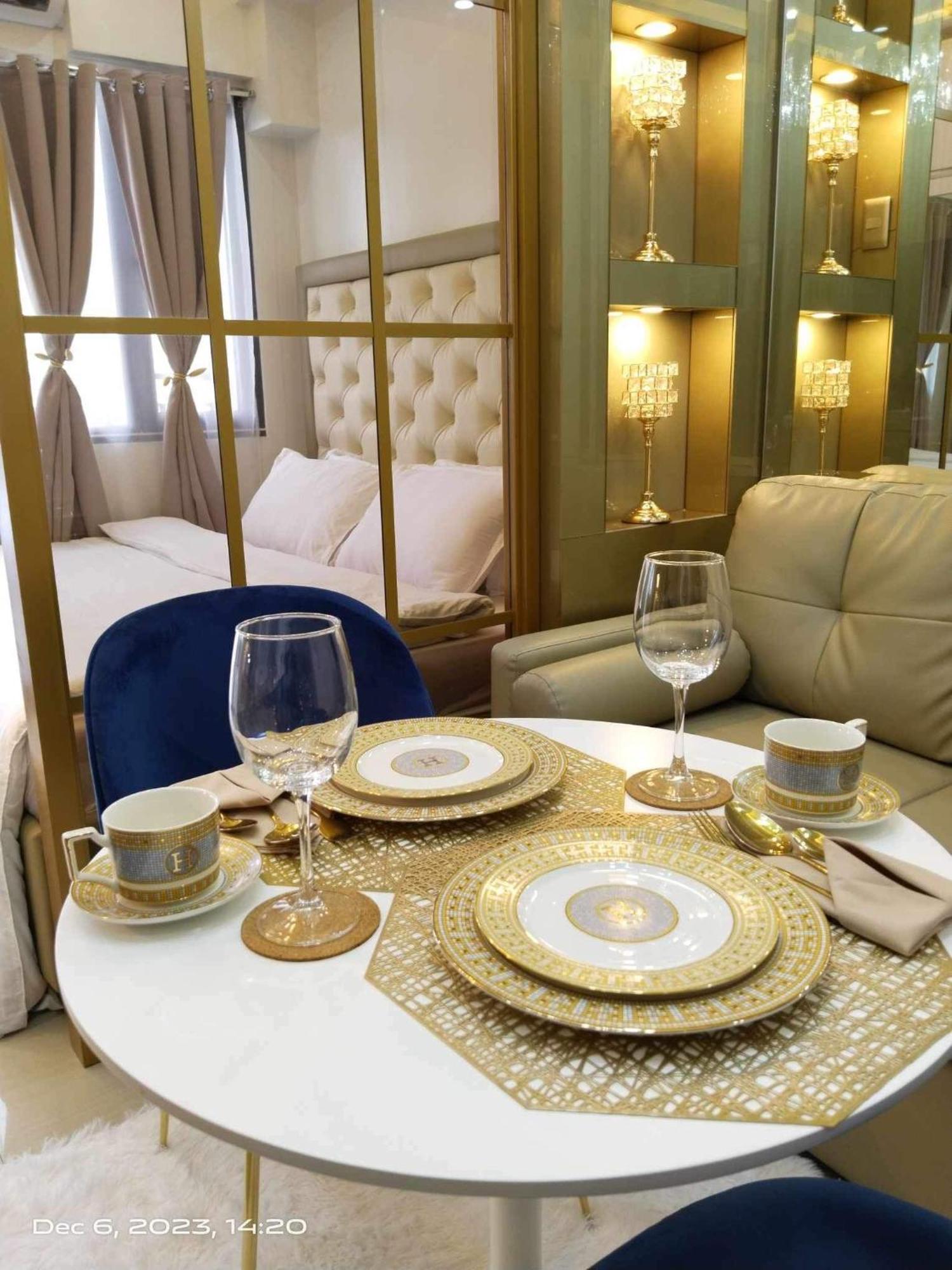 Deluxe Suites Razelles 2 At Shore 2 Residences Tower 1 Пасай Екстериор снимка