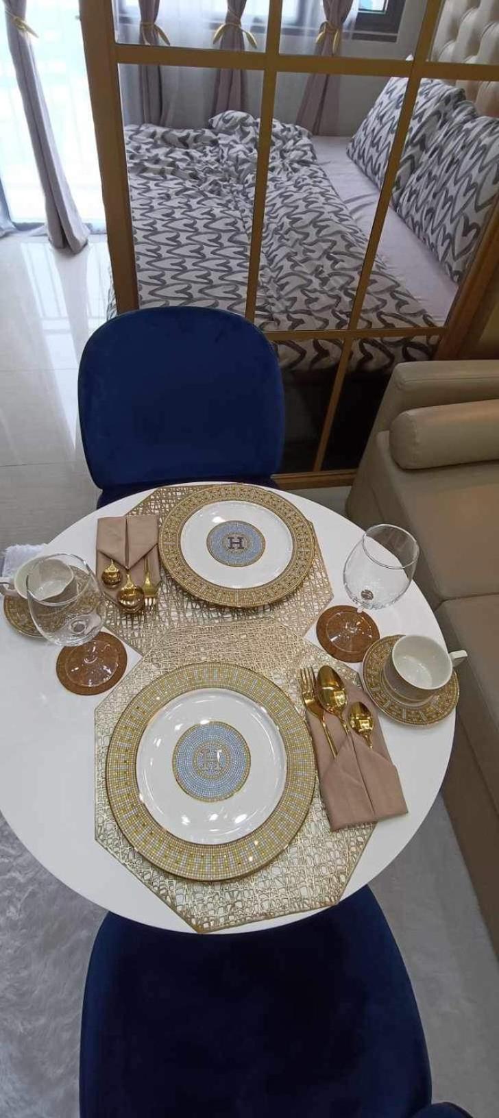 Deluxe Suites Razelles 2 At Shore 2 Residences Tower 1 Пасай Екстериор снимка