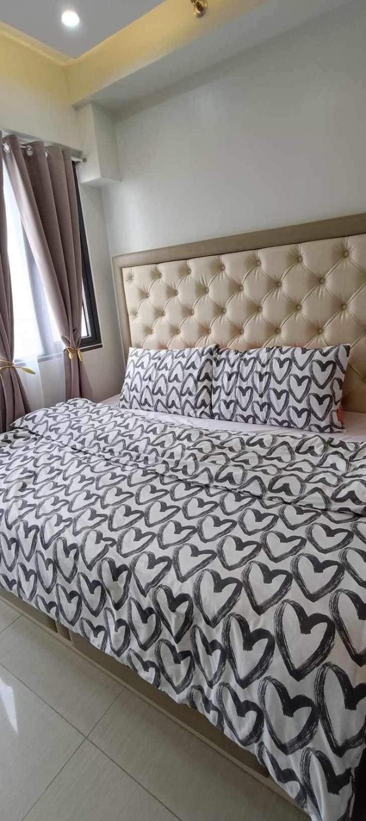 Deluxe Suites Razelles 2 At Shore 2 Residences Tower 1 Пасай Екстериор снимка