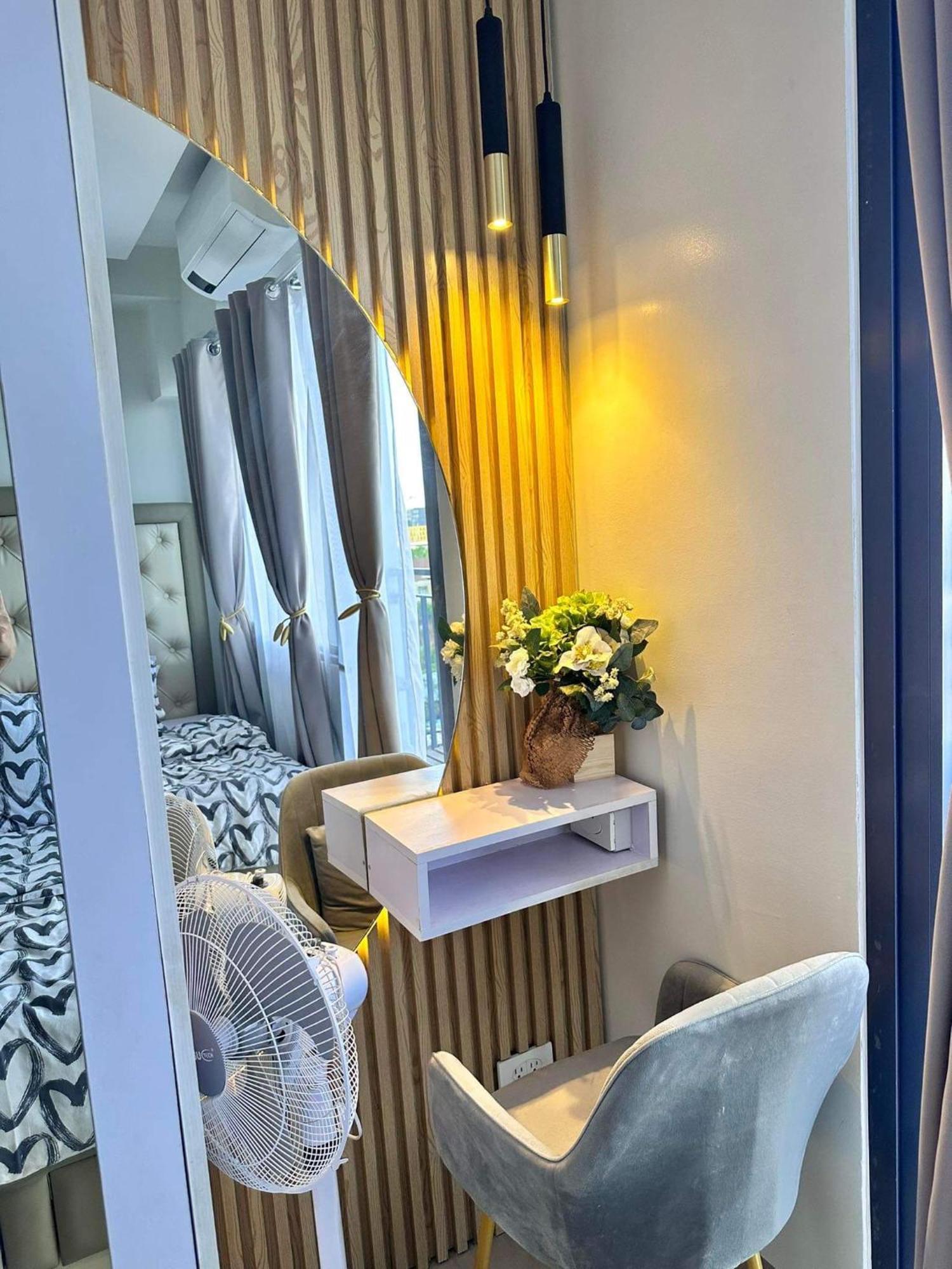 Deluxe Suites Razelles 2 At Shore 2 Residences Tower 1 Пасай Екстериор снимка